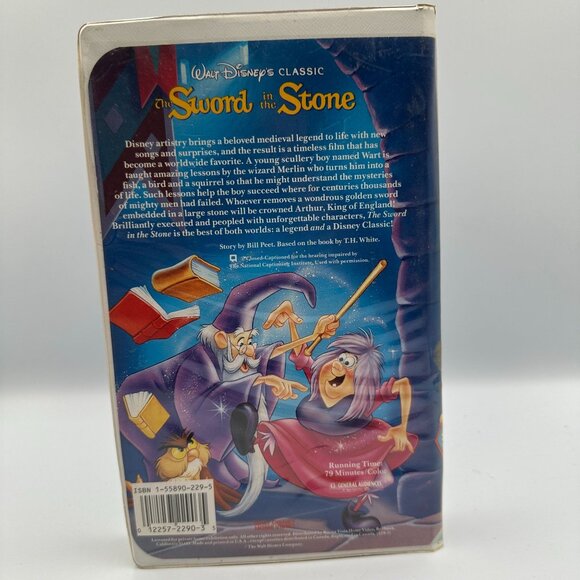 The Sword In The Stone VHS Walt Disneys Classic 1994 Family Animation - Picture 2 of 3